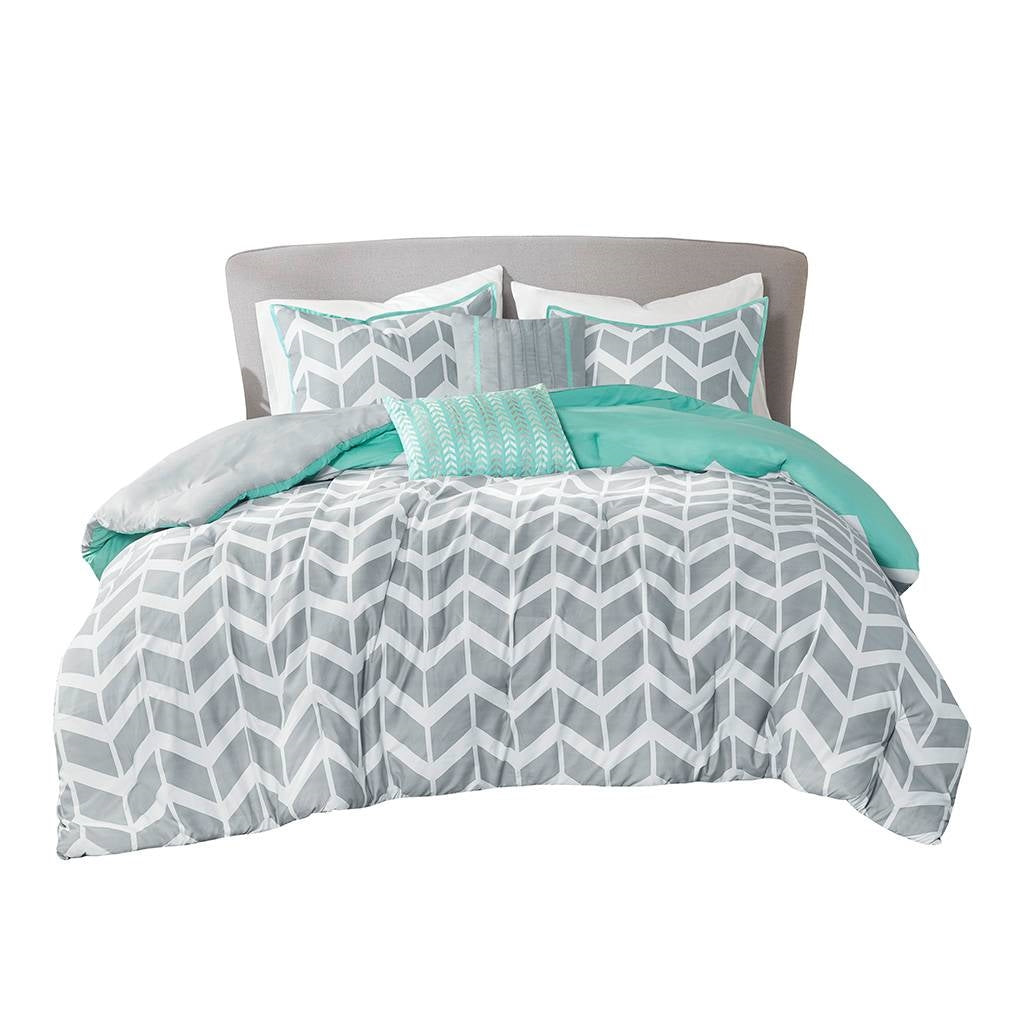 King size Reversible Comforter Set in Grey White Aqua Teal Chevron Stripe
