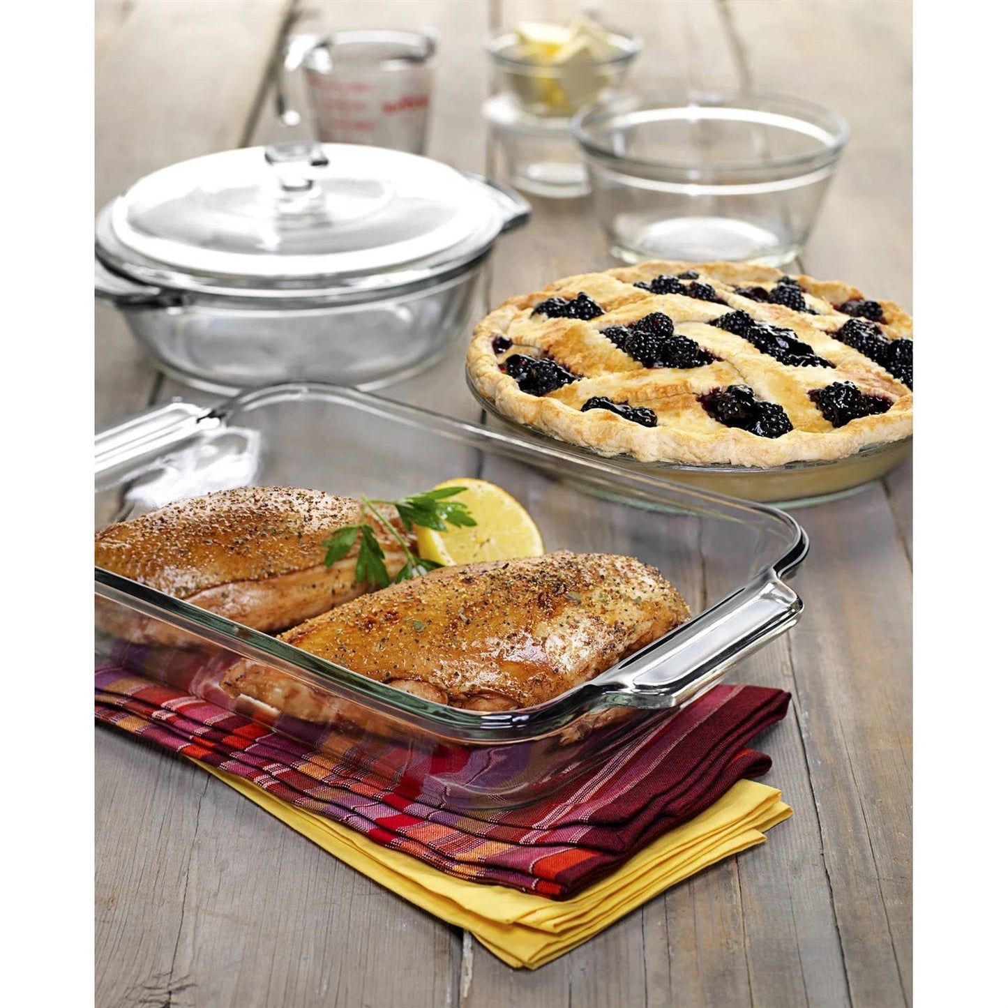 Glass Bakeware Food Storage Set with 4 Ramekins and Measuring Cup